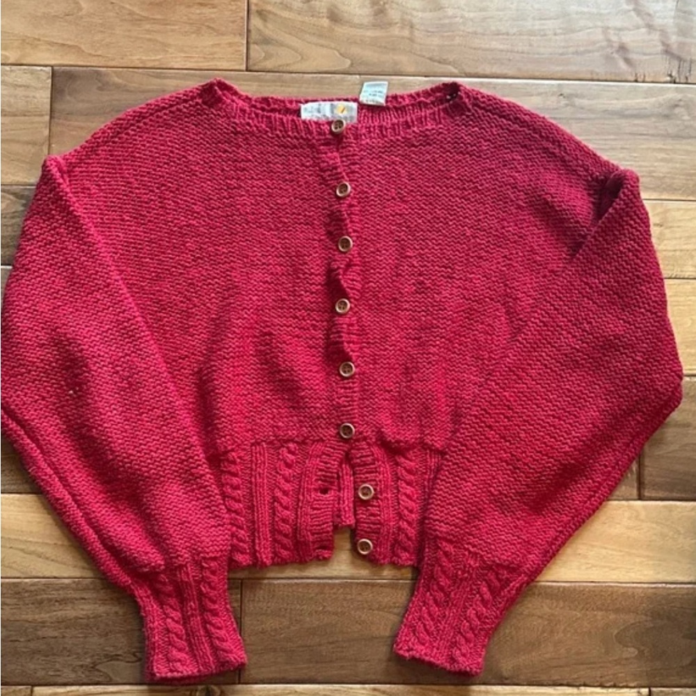 Vtg Liz Claiborne red cropped cardigan